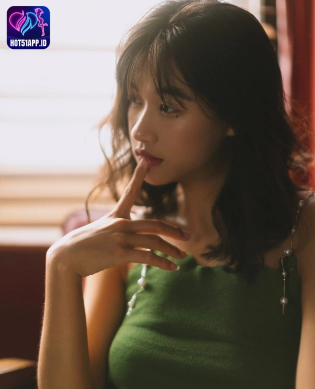 Fang Qing Ling-Hot51
