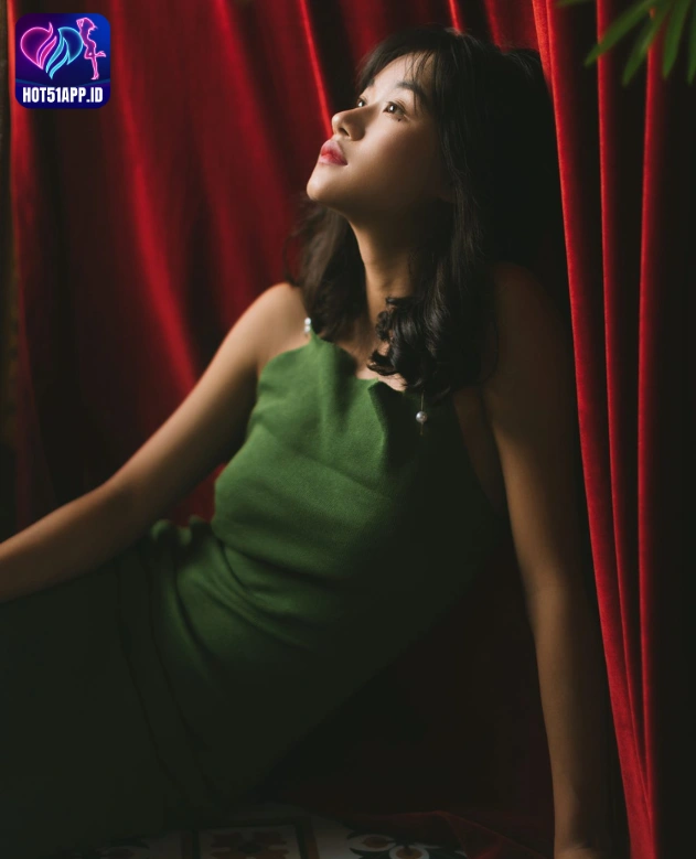 Fang Qing Ling-Hot51