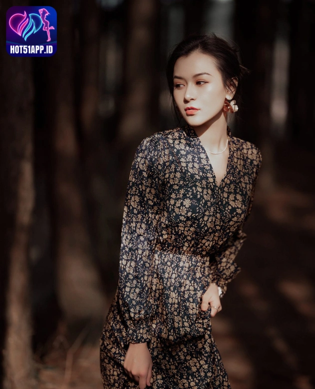 Qian Qing Qing-Hot51