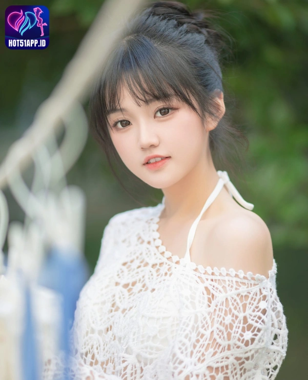 Read more about the article Mengupas Tuntas Zhou Chu Star dan Tren Terbaru dalam Dunia Livestreaming: Bling2 Mod APK, YYLive Mod APK APKVIPO, Hot51 Mod APK Sfile, dan APK Live Streaming Beautiful Girl