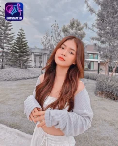 Read more about the article Influencer Perempuan Terseleksi di Hot51