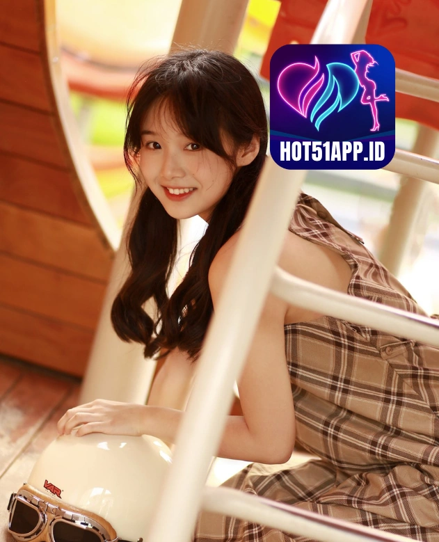 Ashley Bennett-Hot51APP.ID