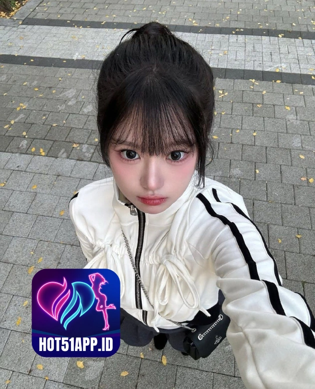 Brianna Gray-Hot51APP.ID