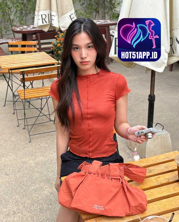 Lucas Brookfield Hot51APP.ID