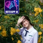 Zachary Foster Gadis Cantik dan Menarik di Hot51