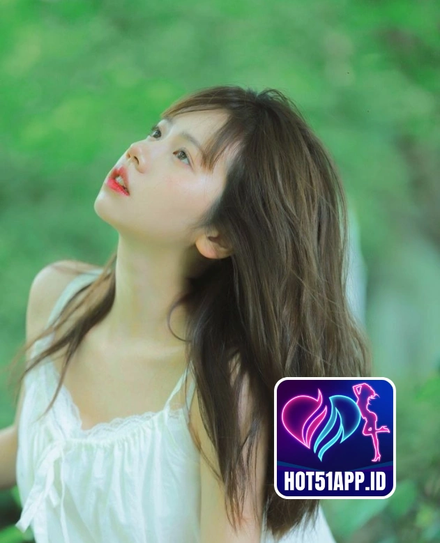 Nindy Aulia-HOT51APP.ID