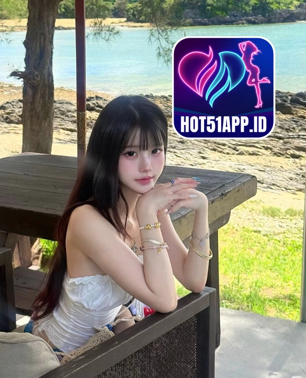 Sophia Wilson-HOT51APP.ID