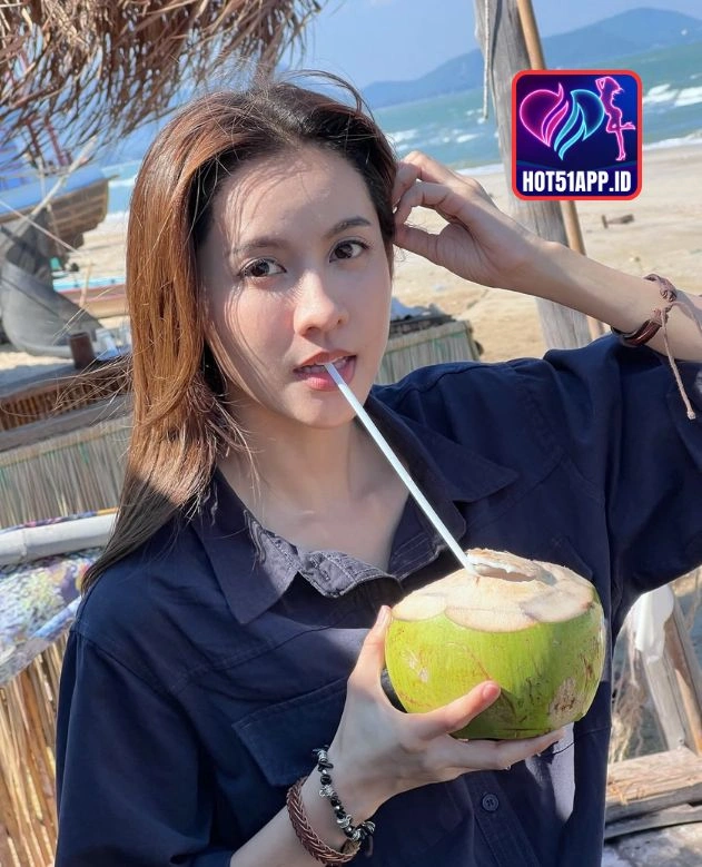 You are currently viewing Amelia Hall di Hot51 APK 2026 Live Streaming Seru