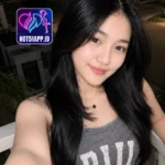 Connor Price Beautiful Girl di Hot51 APK Resmi