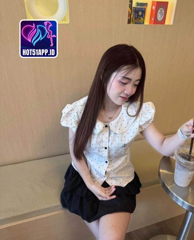 Fitri Handayani-HOT51APP.ID