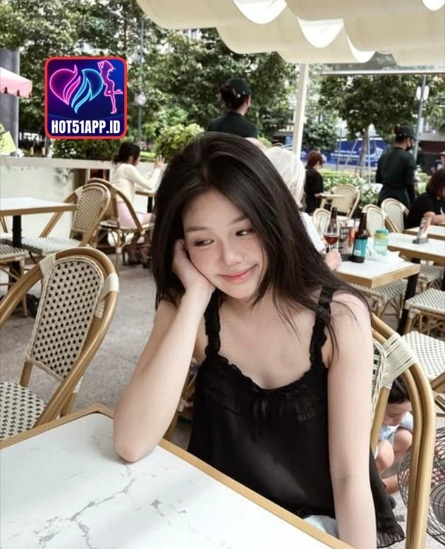 You are currently viewing Sophie Griffiths di Hot51 APK 2026 Live Seru Kini