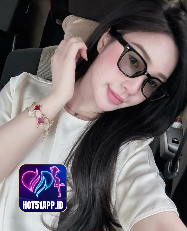 Natalie Wilson-Hot51App.id
