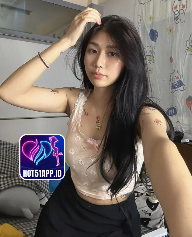 Alexandra-HOT51APP.ID