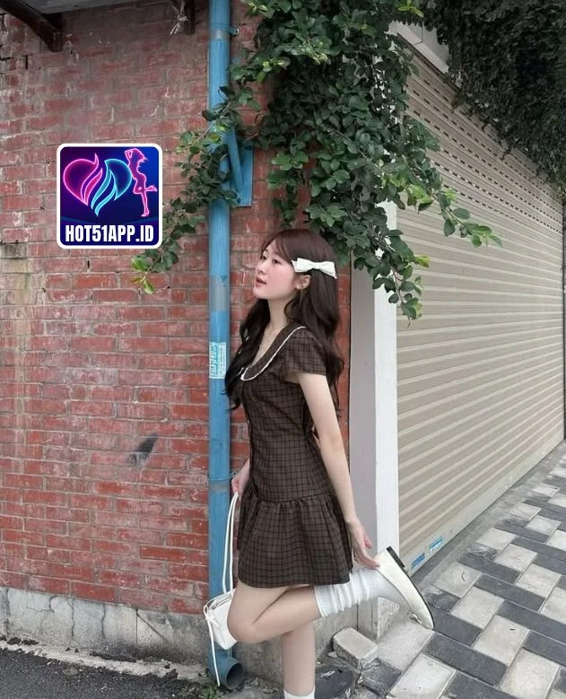 You are currently viewing Caroline Cantik di Hot51 APK​ Pesona Memukau