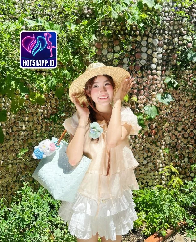 You are currently viewing HOT51 APK 2026 Charlotte Ulasan Lengkap Fitur Menarik Kelebihan